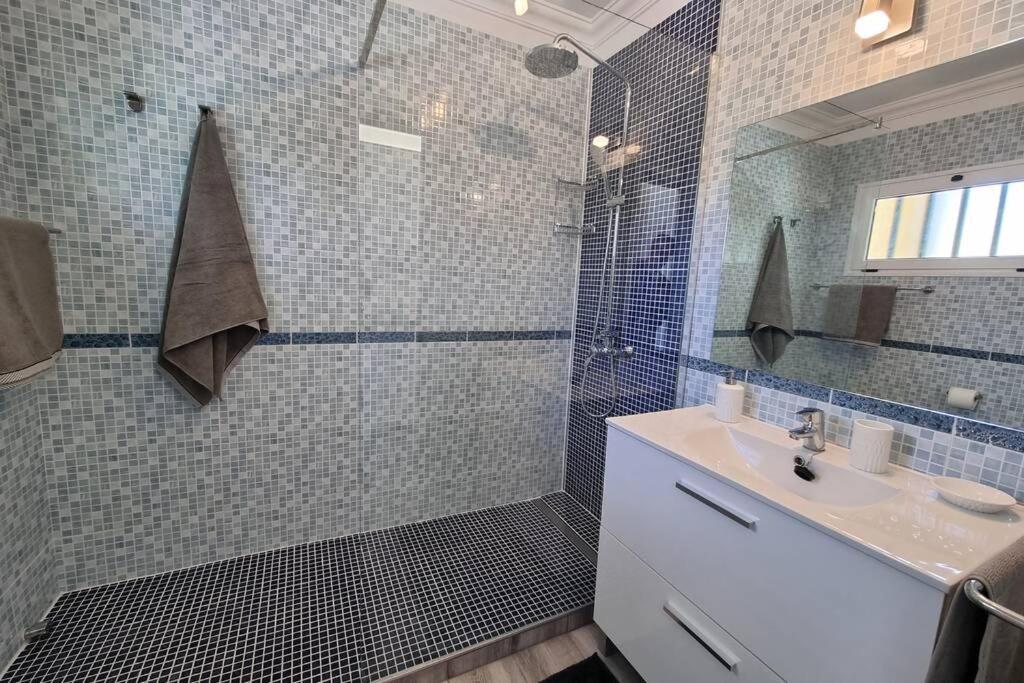 Apartamento Lina 25 Playa Roca كوستا تاغيسي المظهر الخارجي الصورة